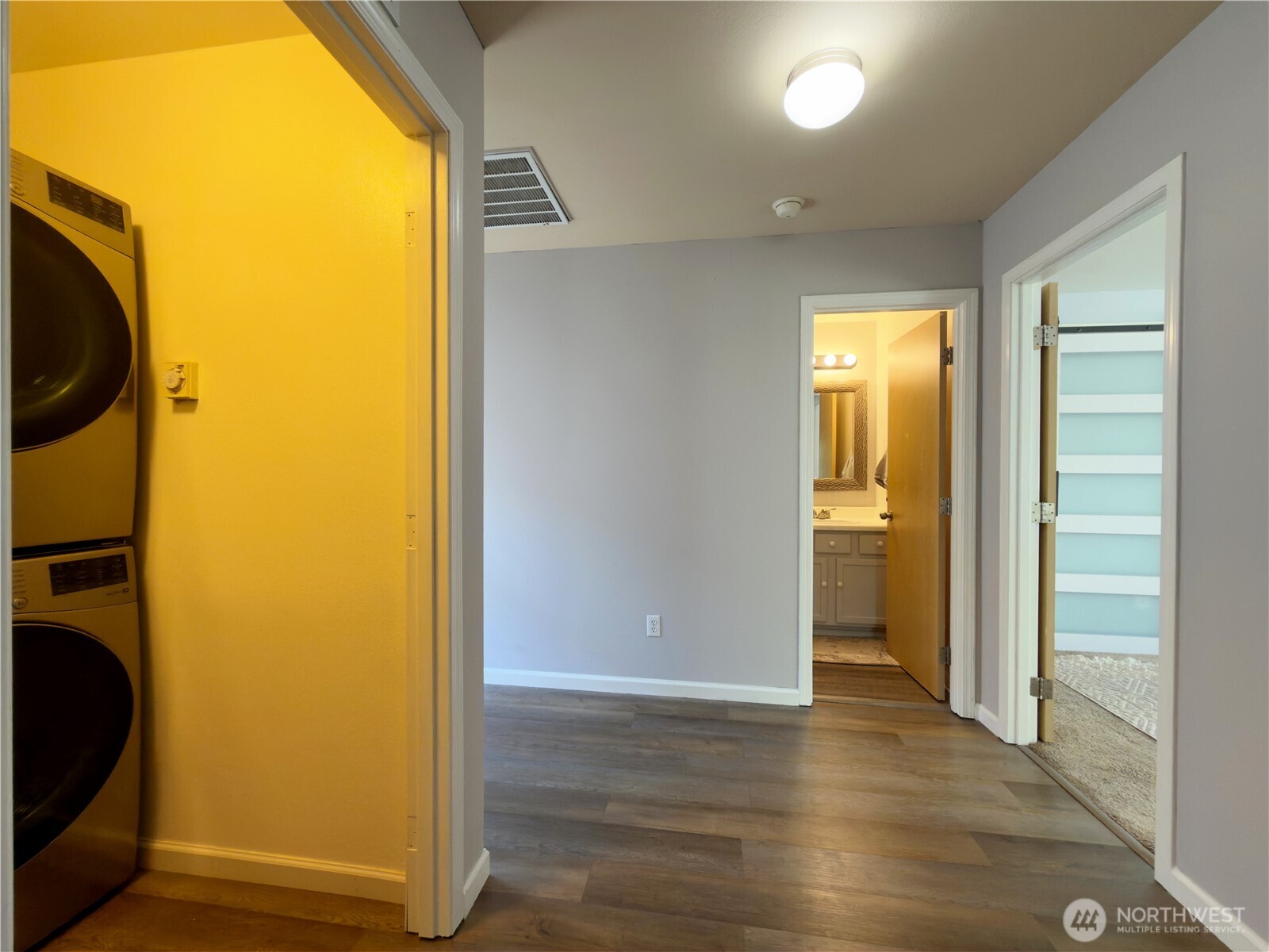 1823 E 43rd Street Property Photo 16