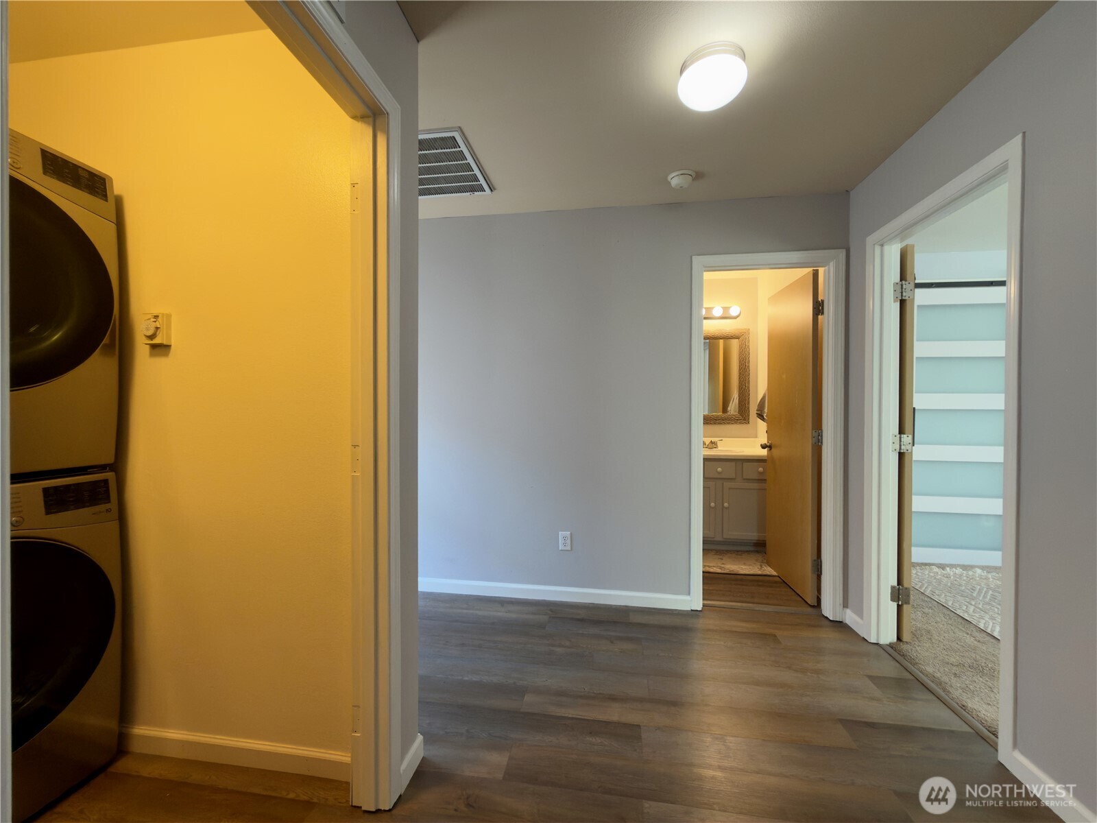 1823 E 43rd Street Property Photo 17