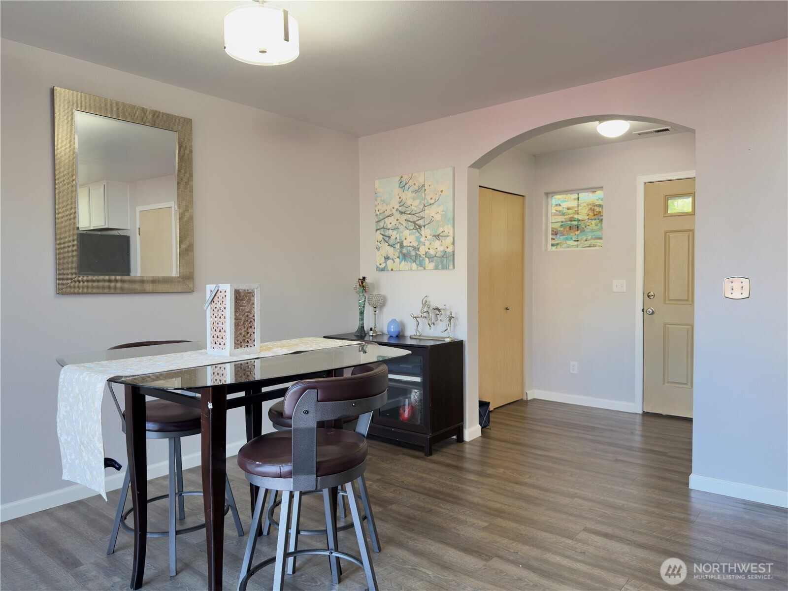 1823 E 43rd Street Property Photo 17