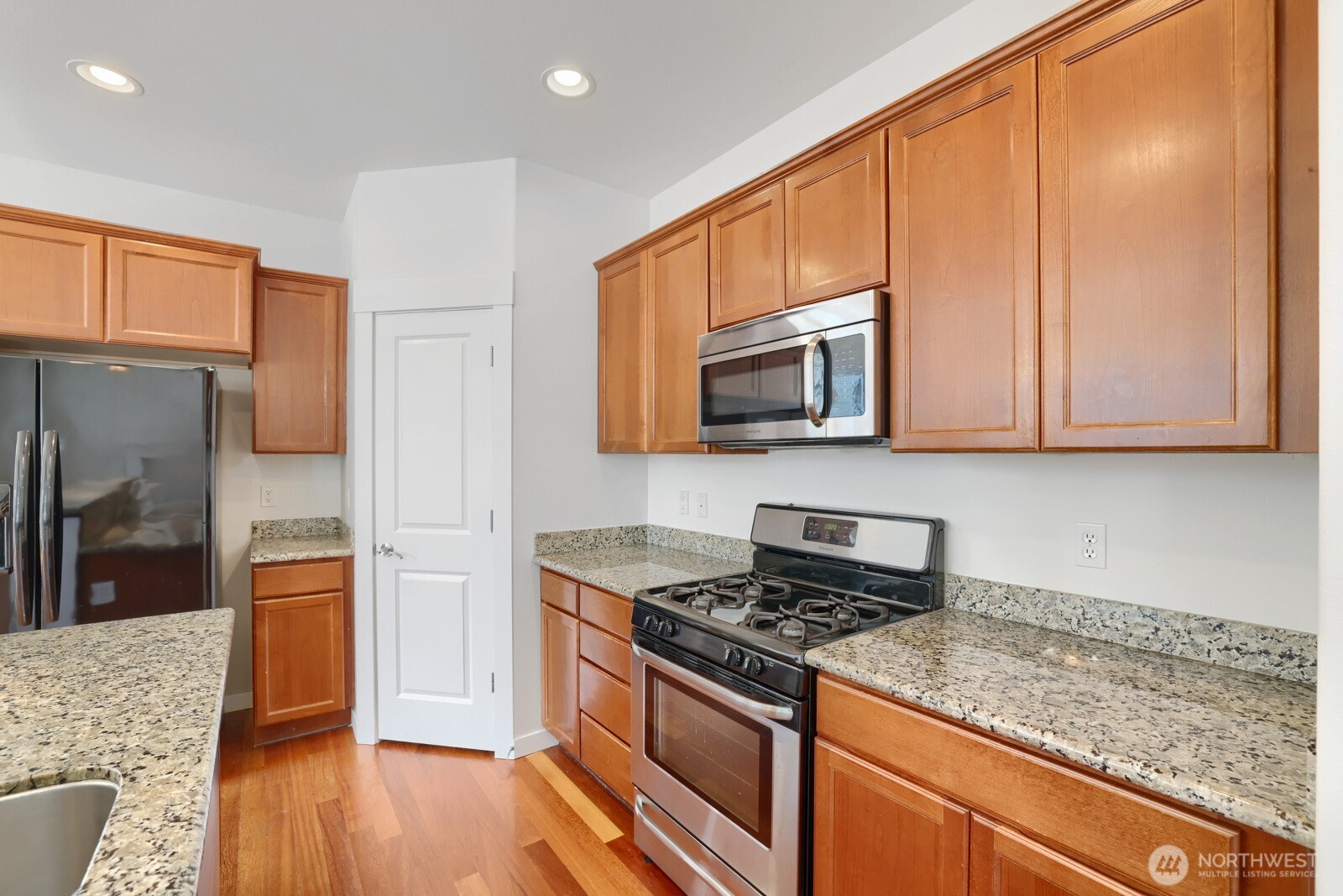 126 209th Place Property Photo 7