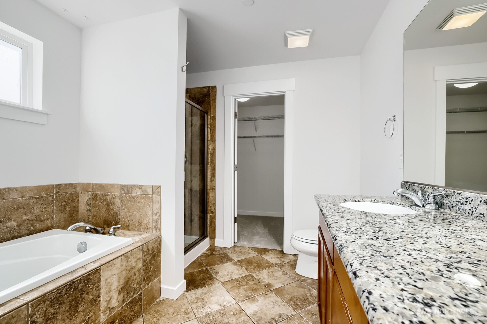 126 209th Place Property Photo 12