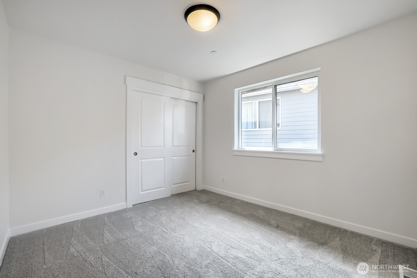 126 209th Place Property Photo 18