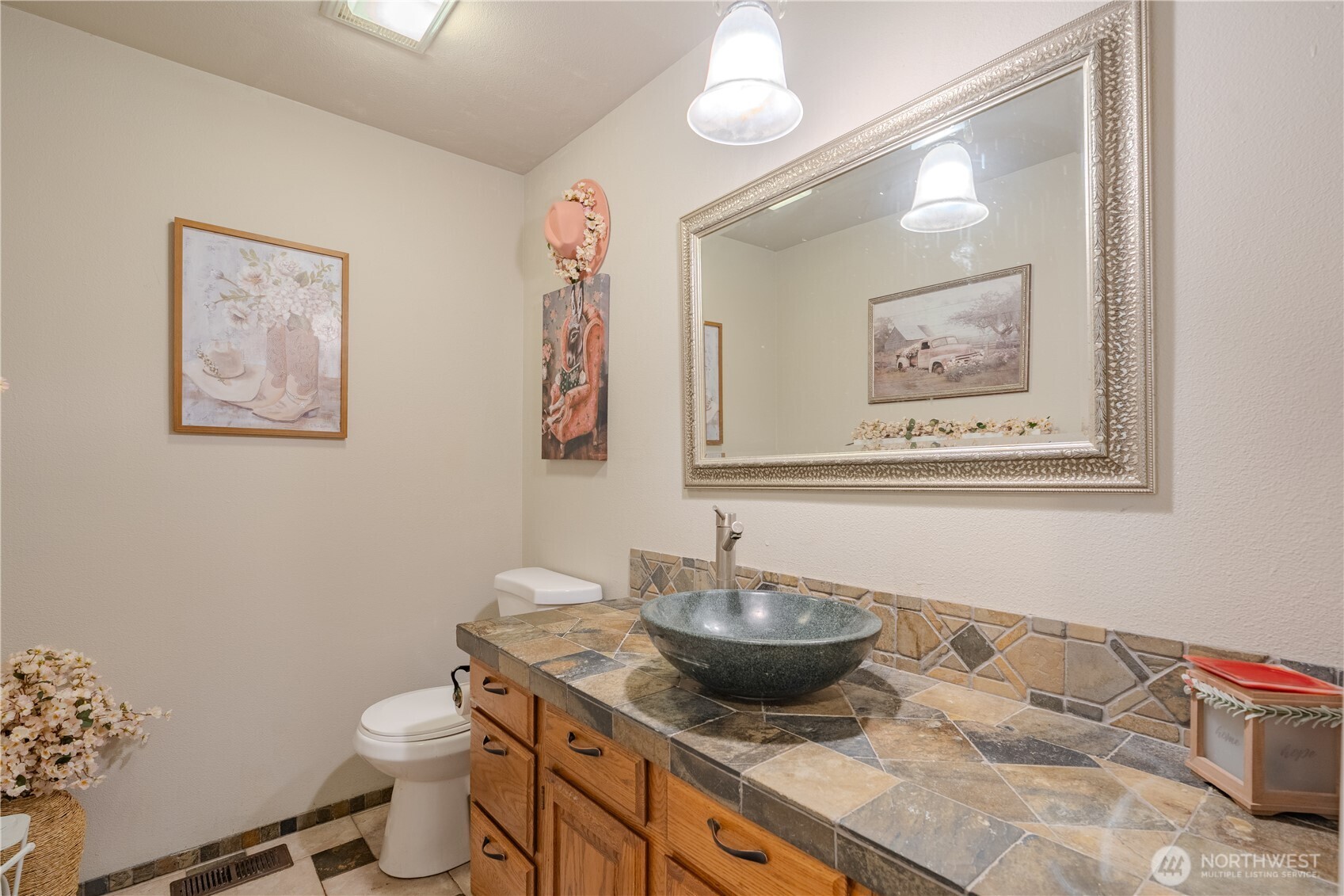 14435 Ne Valley View Lane Property Photo 17