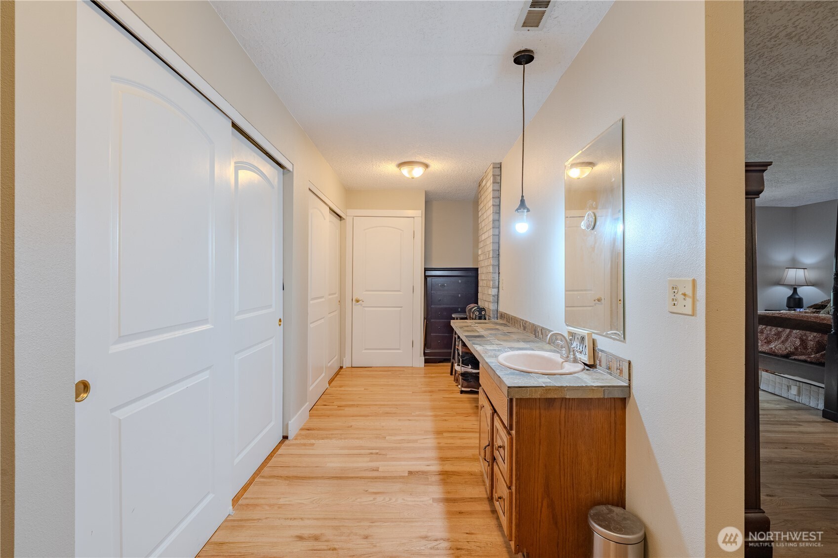 14435 Ne Valley View Lane Property Photo 22