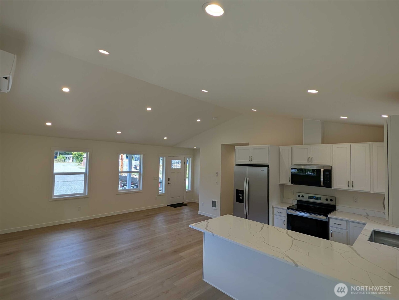 8668 Bell Court Property Photo 12
