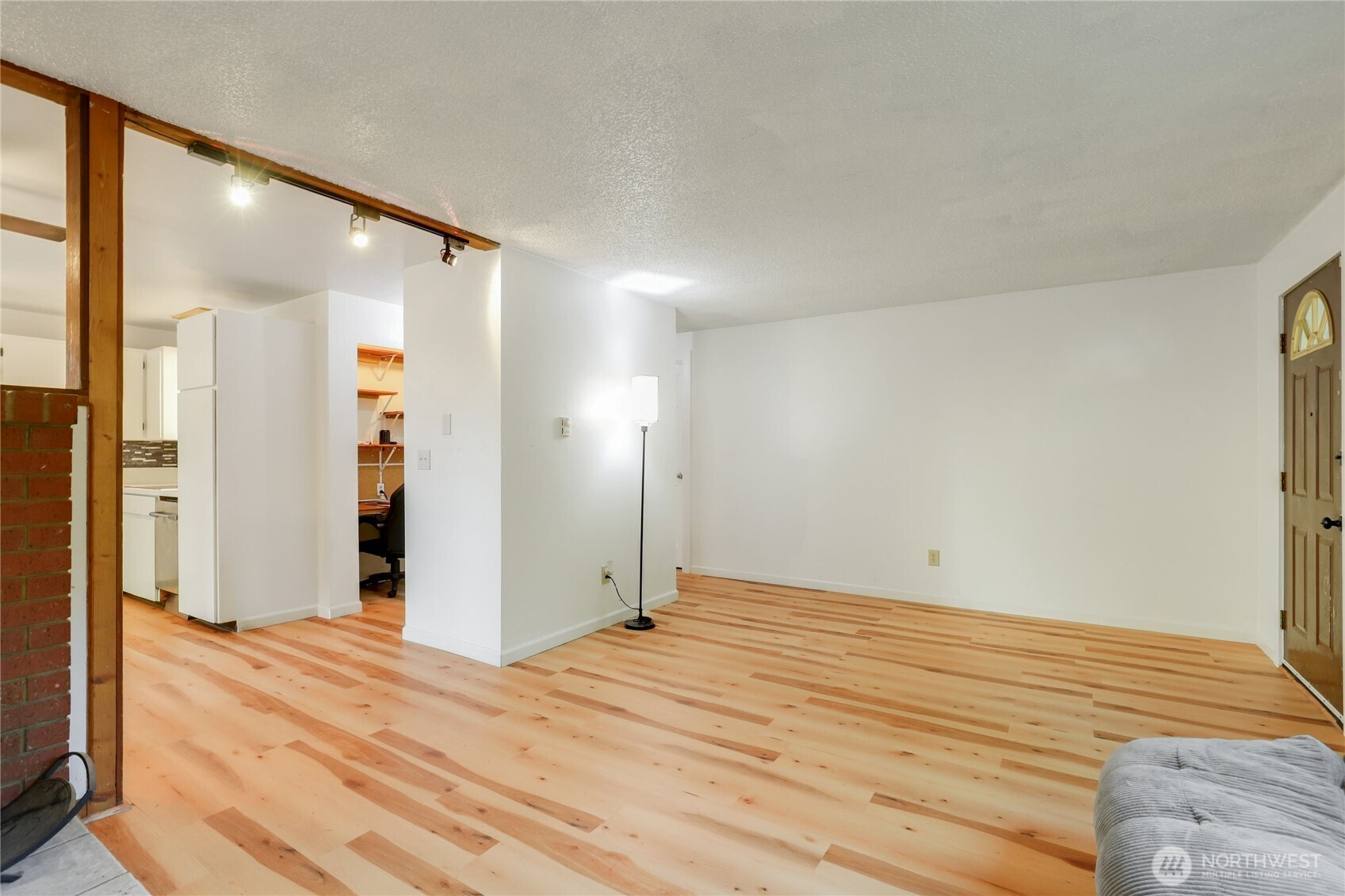 982 Sw Shannon Drive Property Photo 6