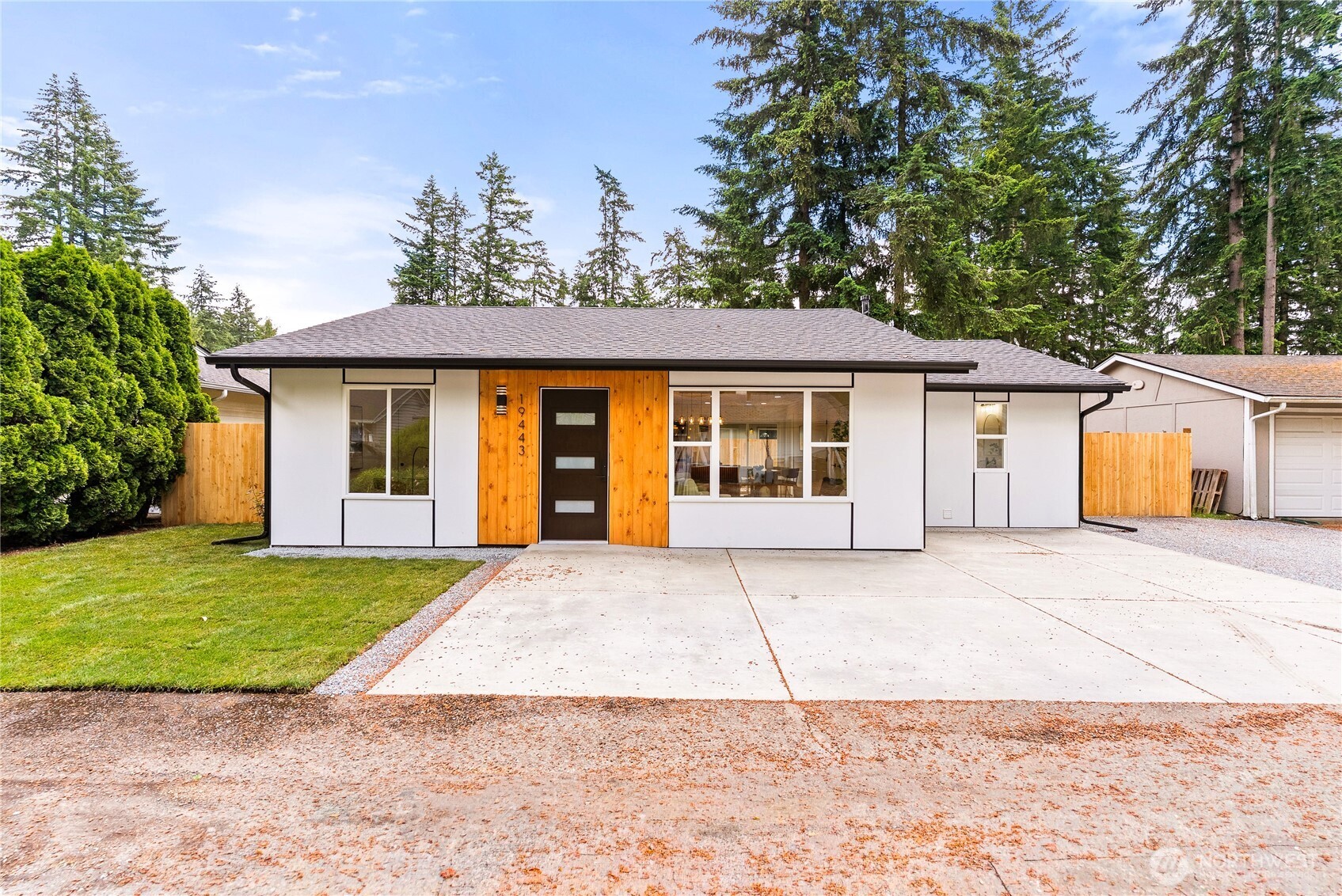 19443 Se 267th Street Property Photo 3