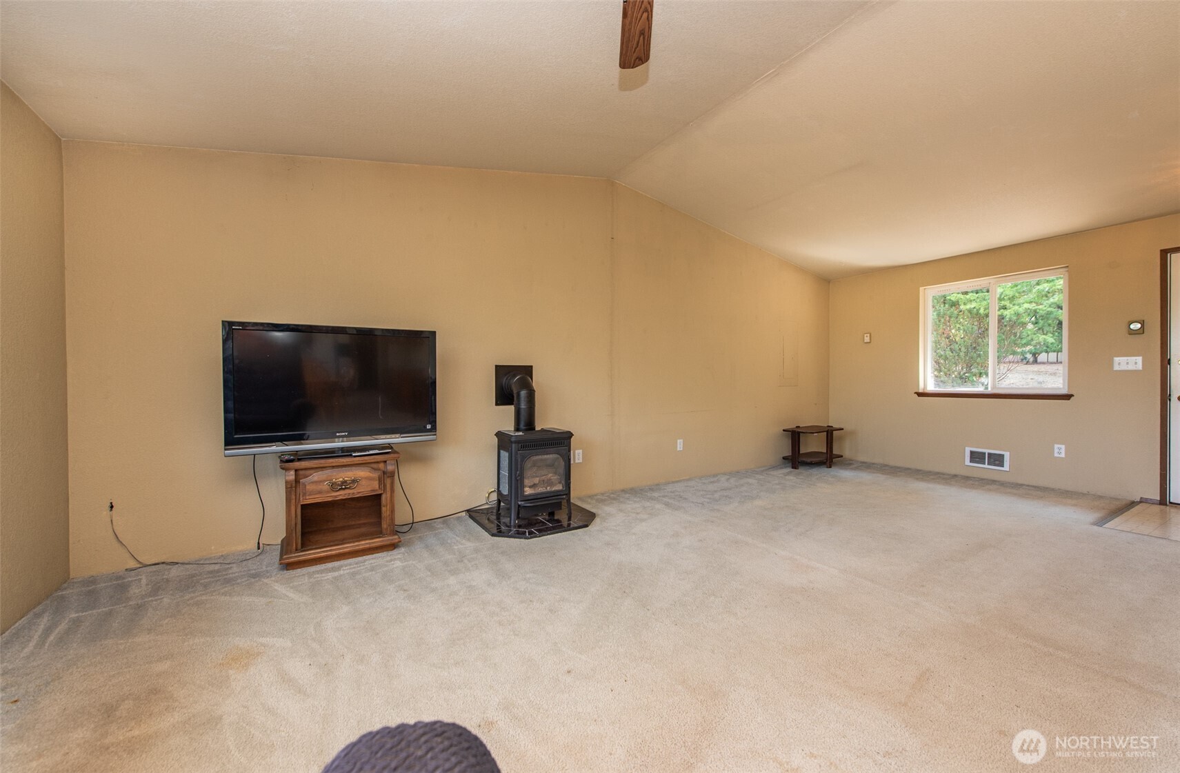 99 Nebel Drive Property Photo 8