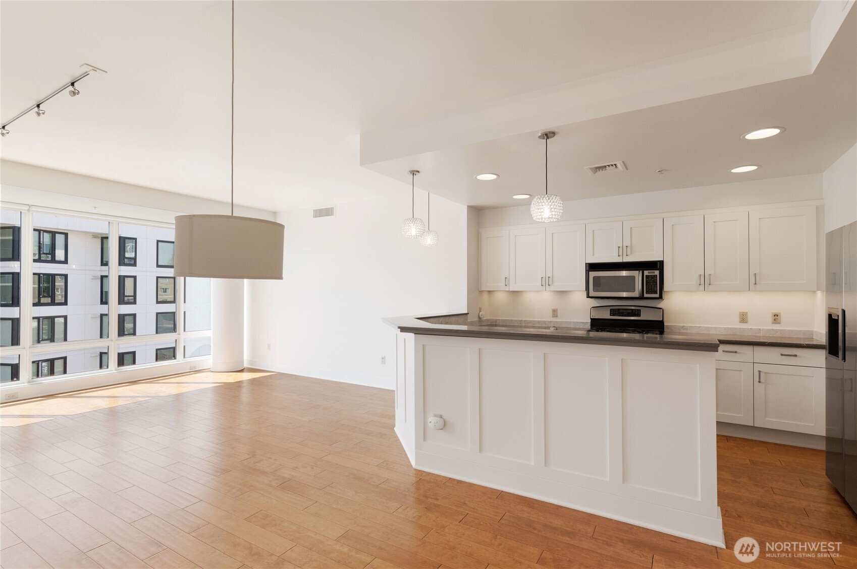 320 Washington Avenue C404 Property Photo 3
