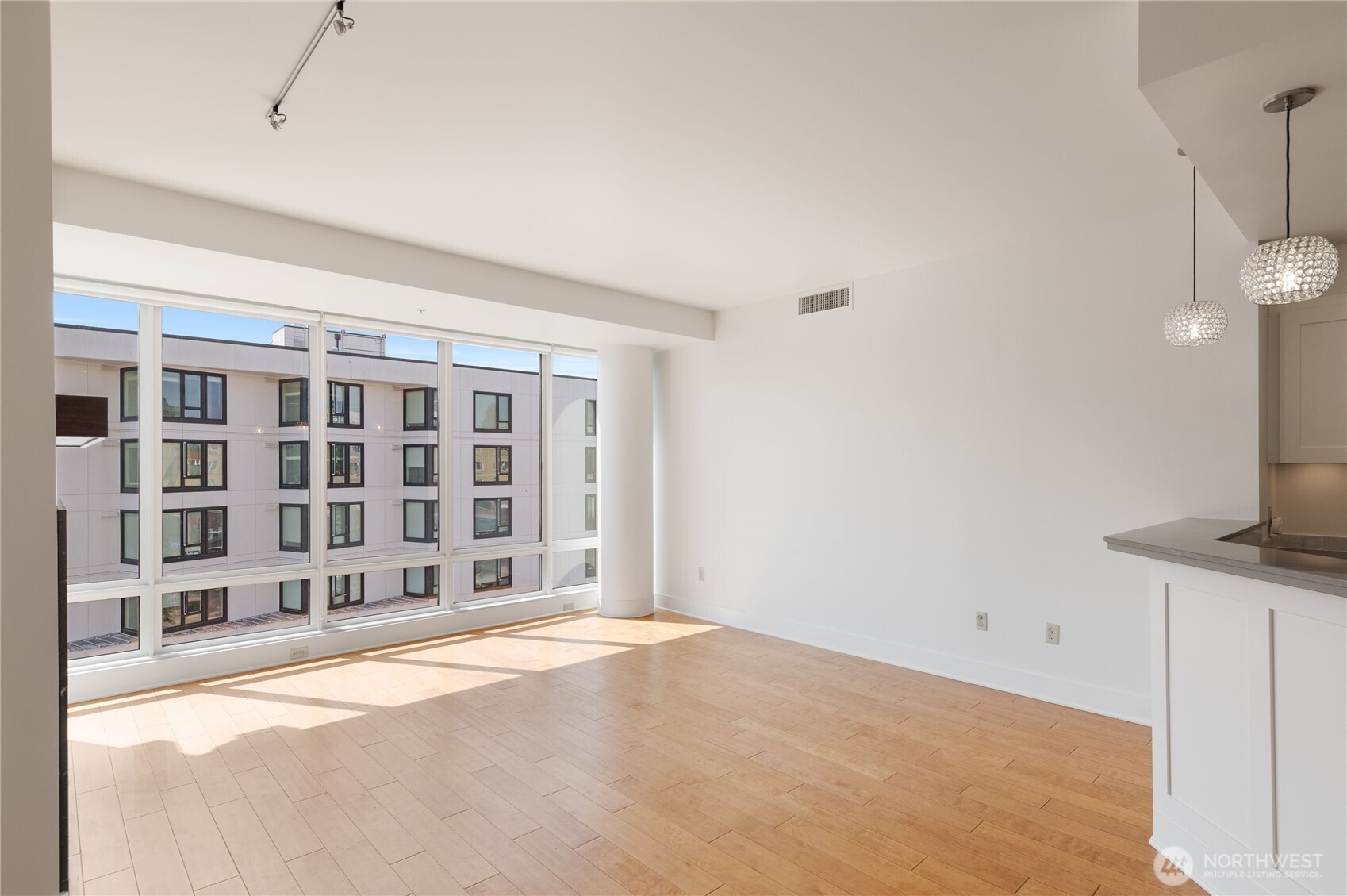 320 Washington Avenue C404 Property Photo 4
