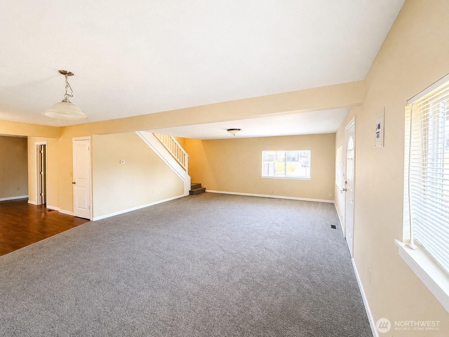 5502 27th Street Property Photo 3