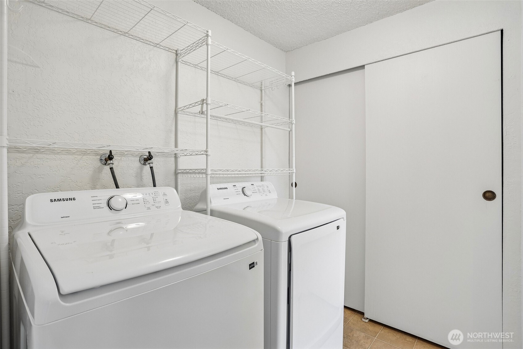 4904 81st Place 206 Property Photo 17