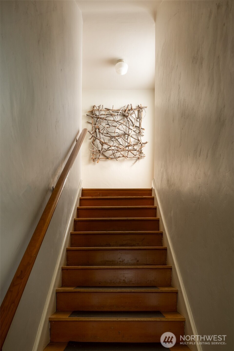 4569 Point White Drive Property Photo 18