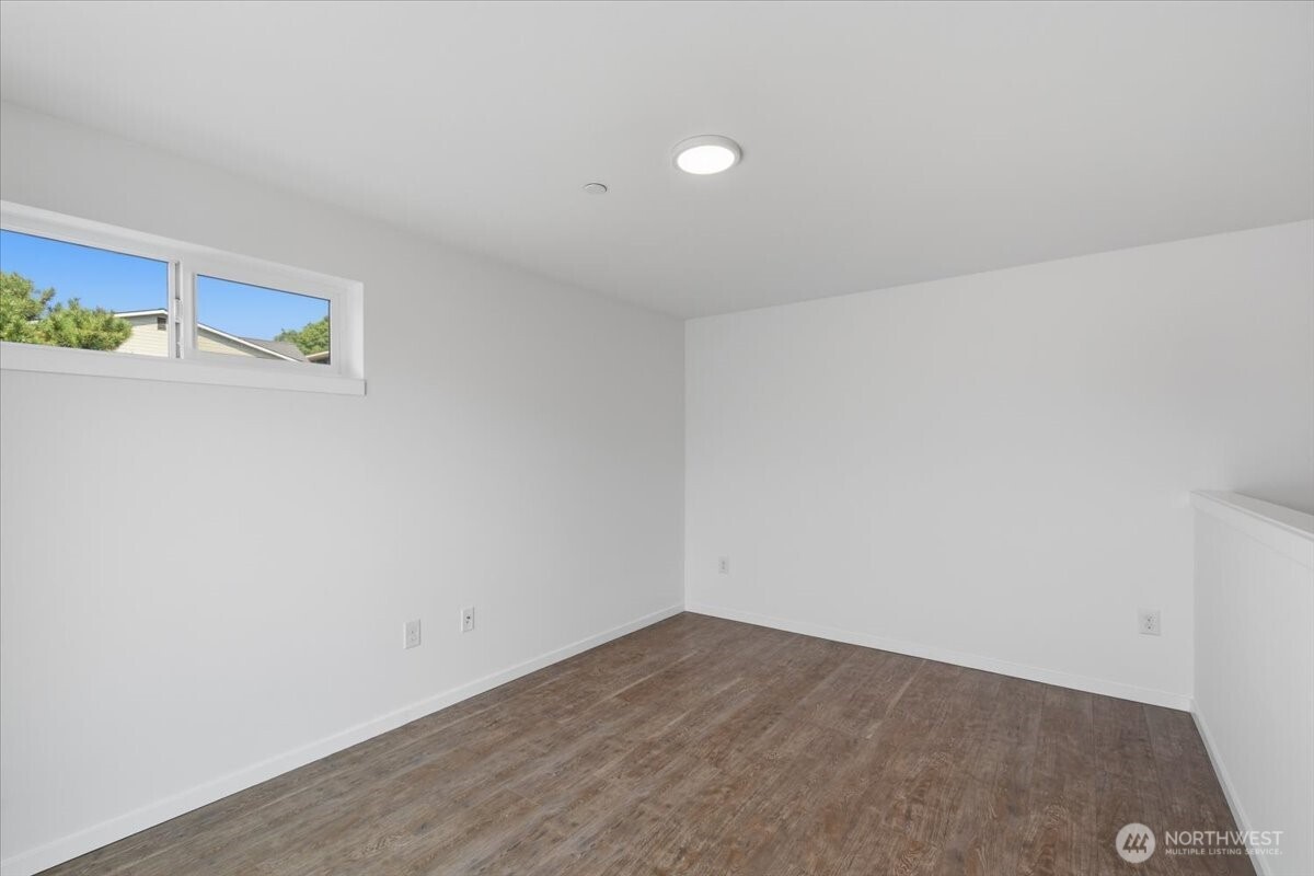3216 15th Avenue B Property Photo 15