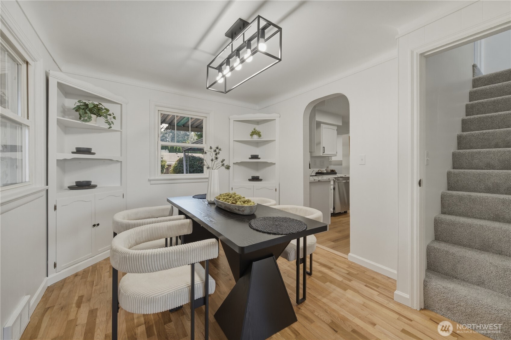 825 8th St Nw Property Photo 7