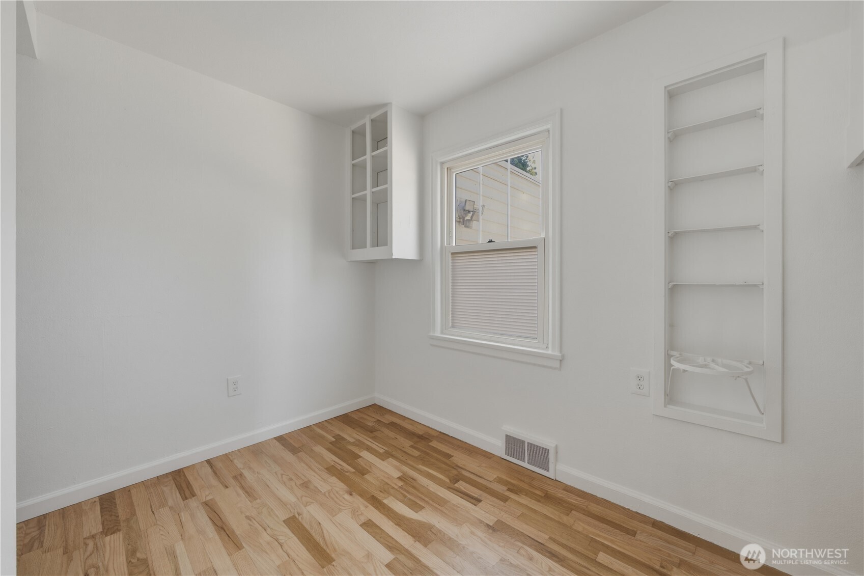 825 8th St Nw Property Photo 14