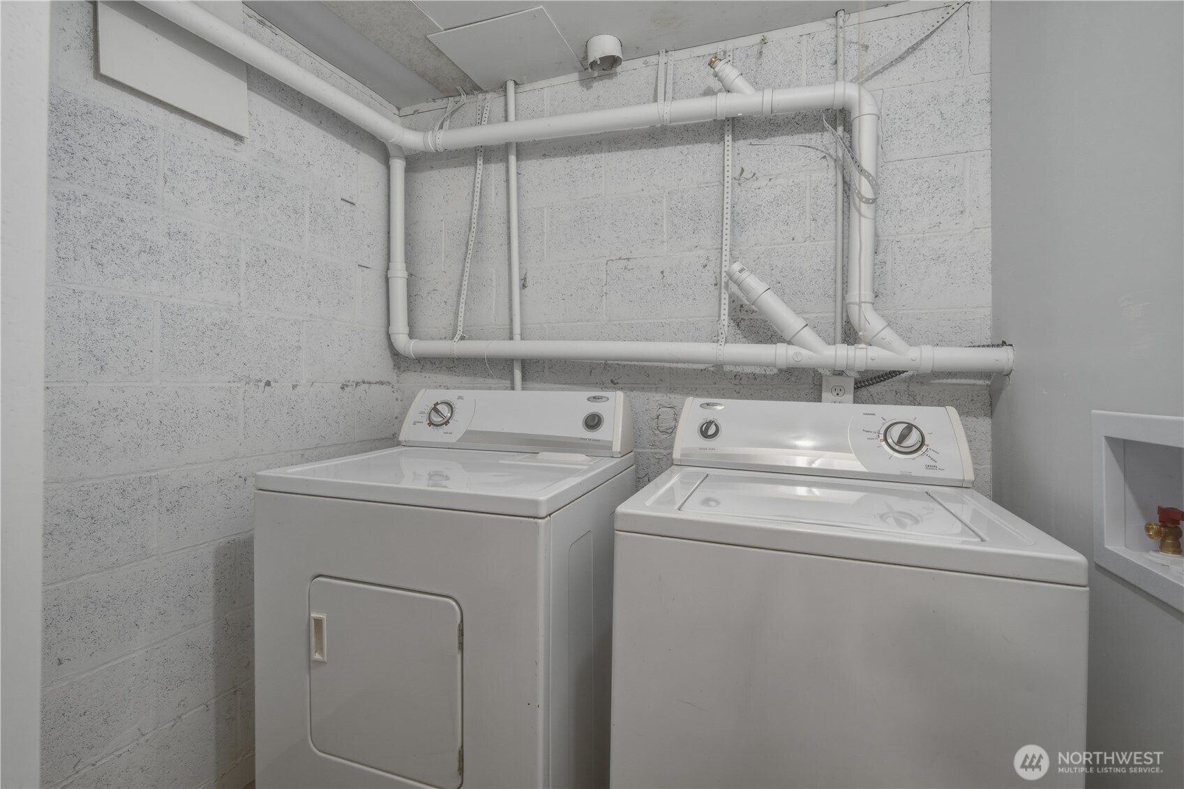825 8th St Nw Property Photo 31