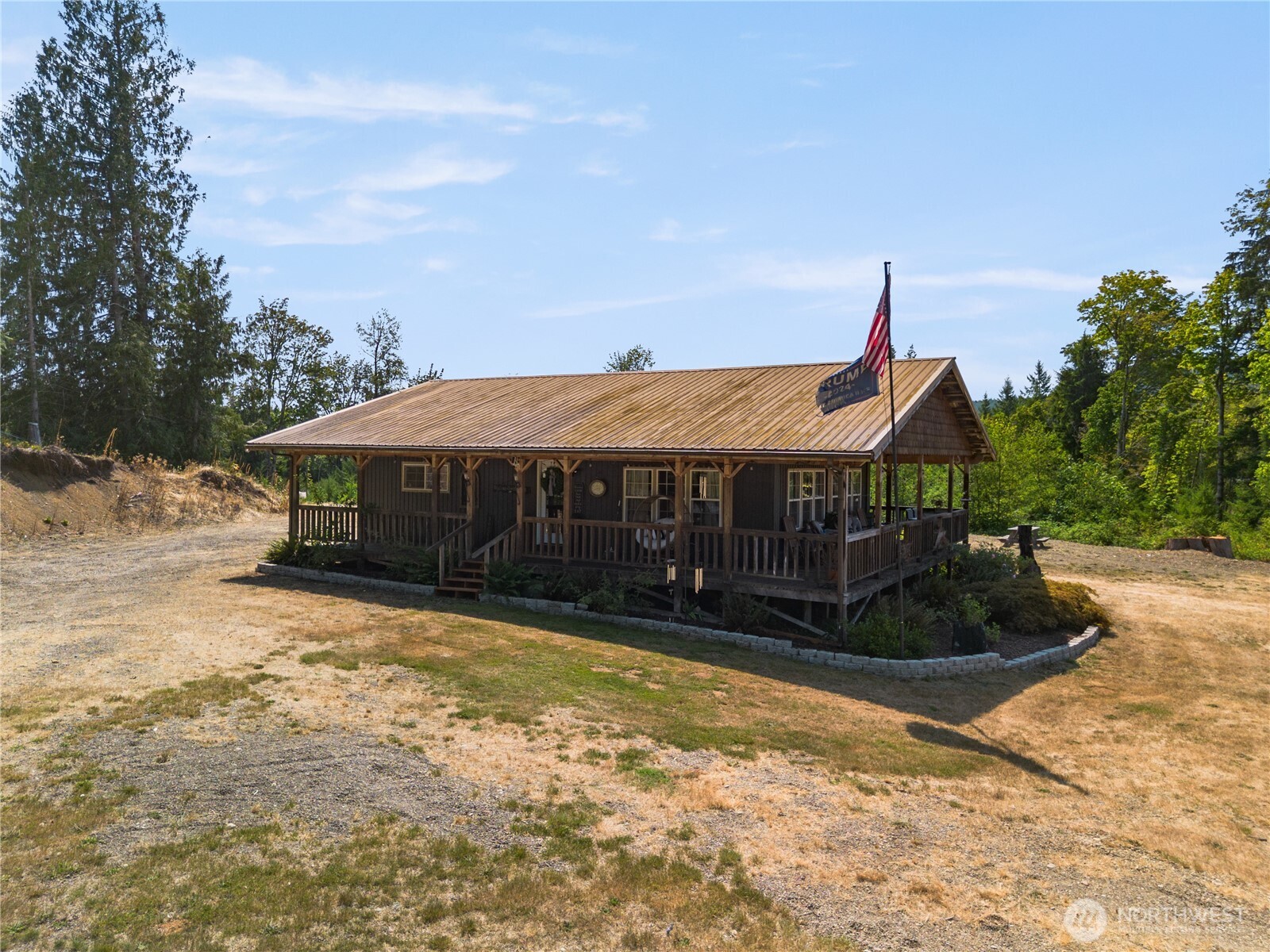 111 Jaybird Lane Property Photo 4