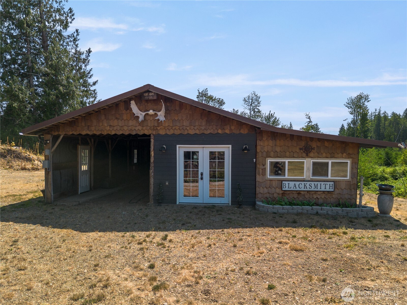 111 Jaybird Lane Property Photo 6