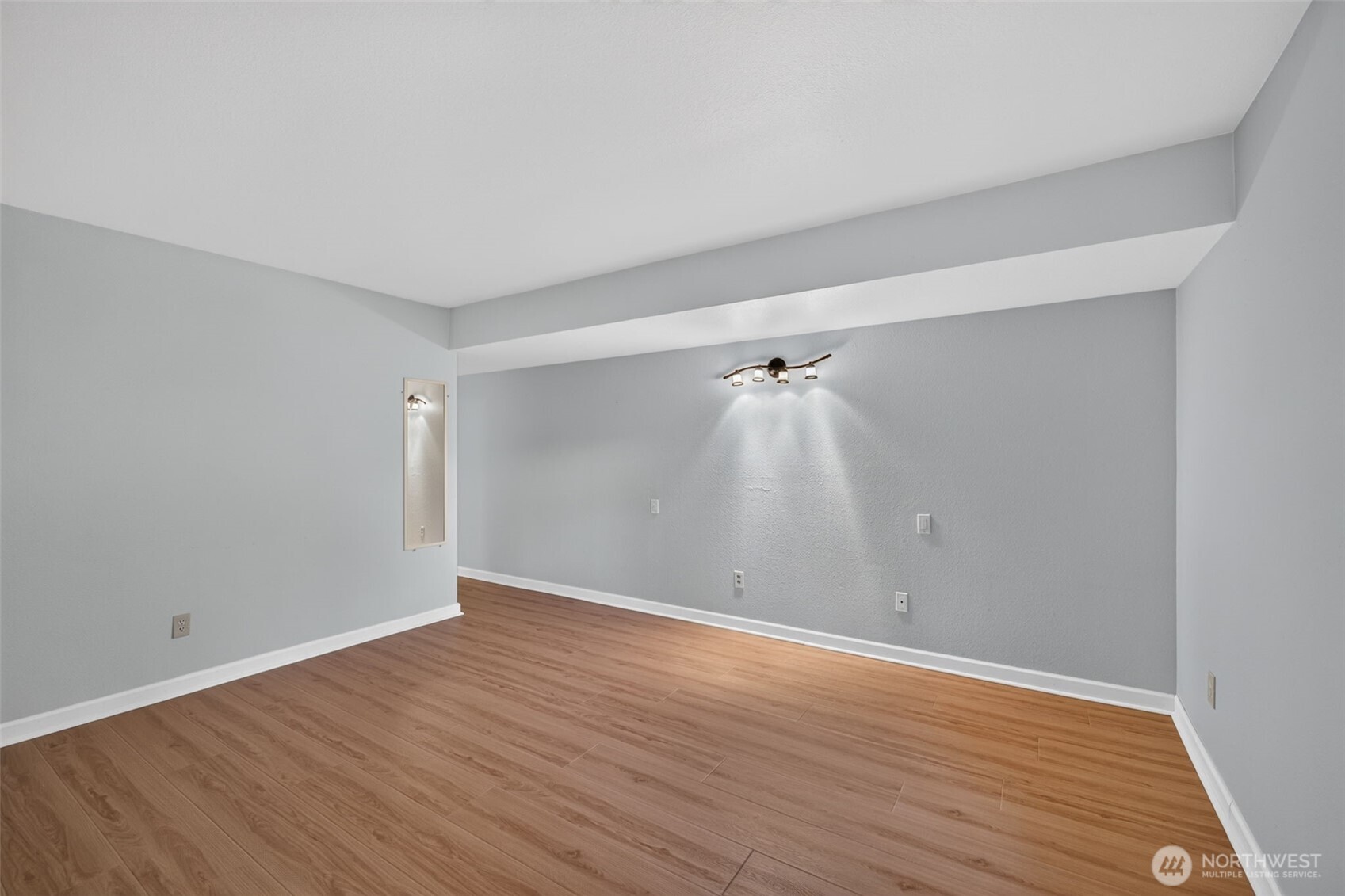 13730 15th Avenue A102 Property Photo 21