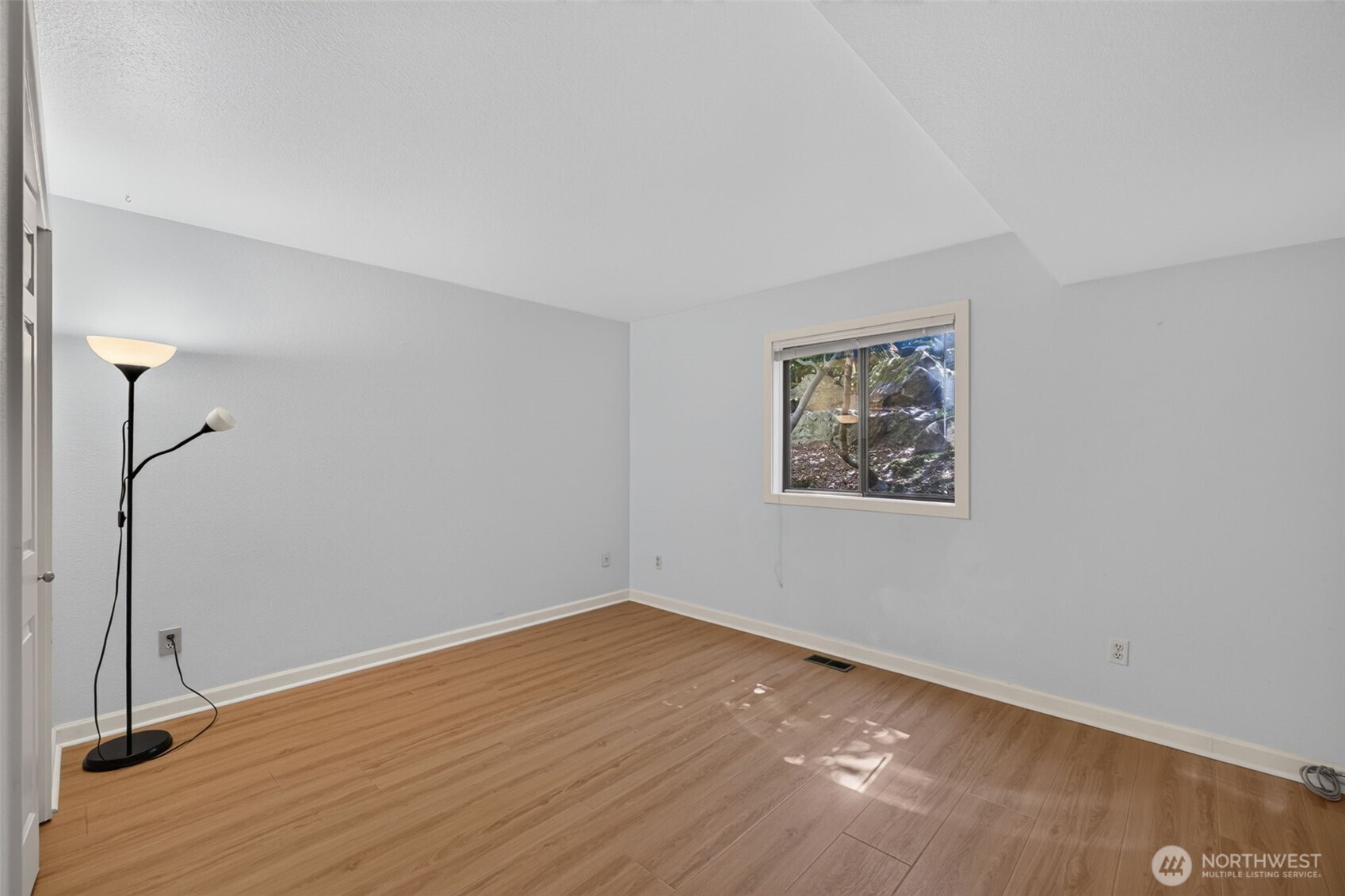 13730 15th Avenue A102 Property Photo 24