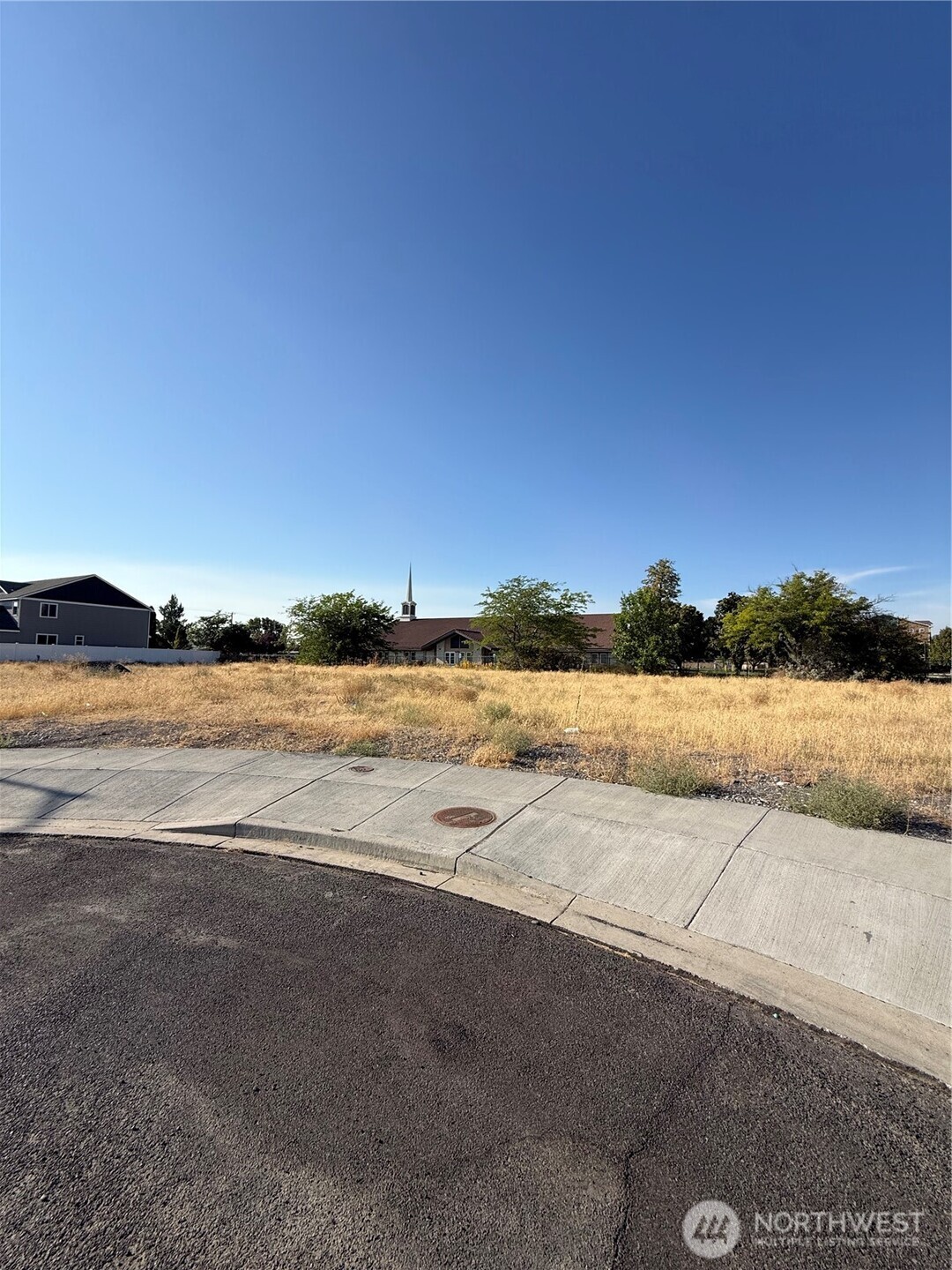 910 W Ted Yao Way Property Photo 1