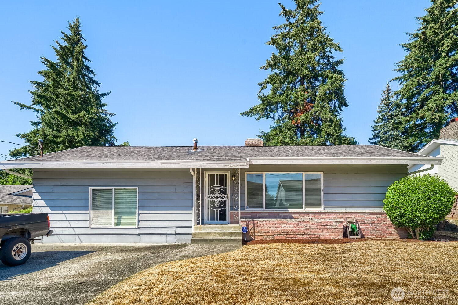 4523 S 12th Street Property Photo 1