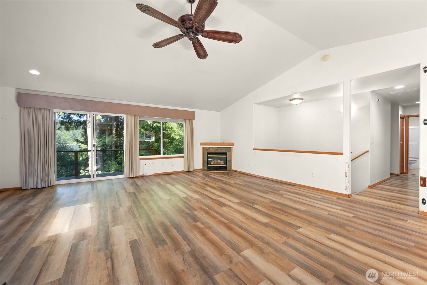 55 Lake Louise Drive Property Photo 7