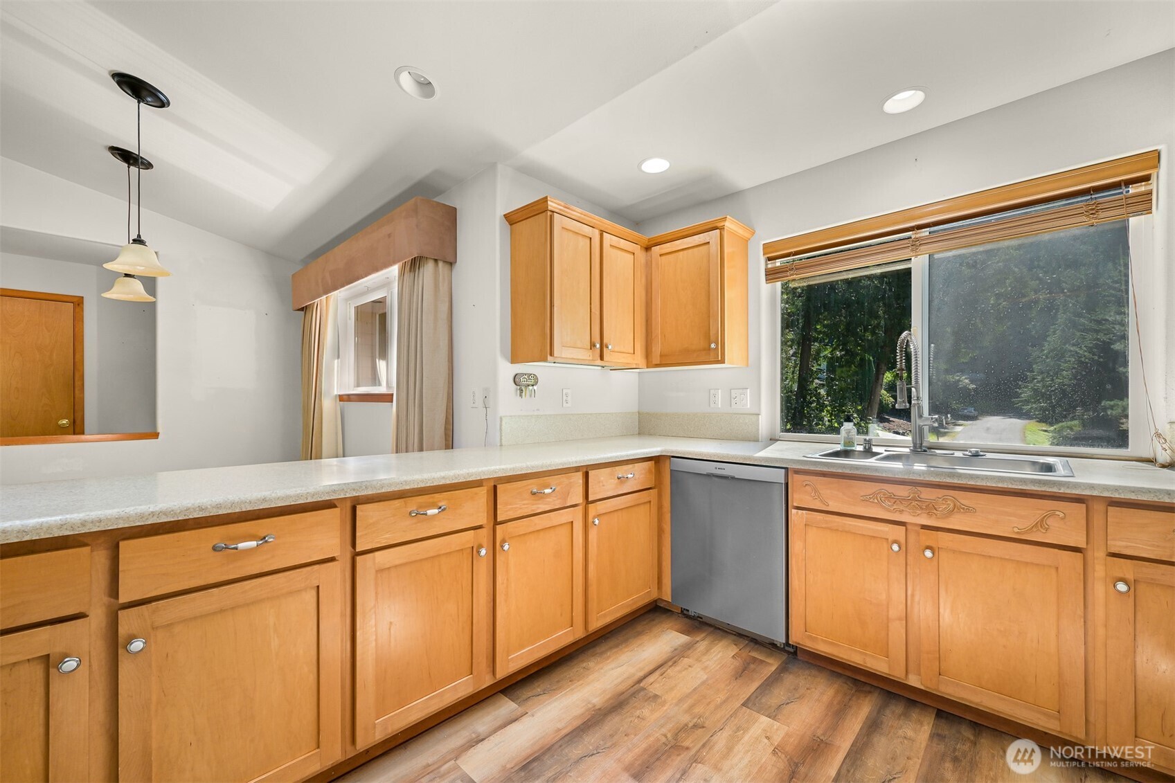 55 Lake Louise Drive Property Photo 14