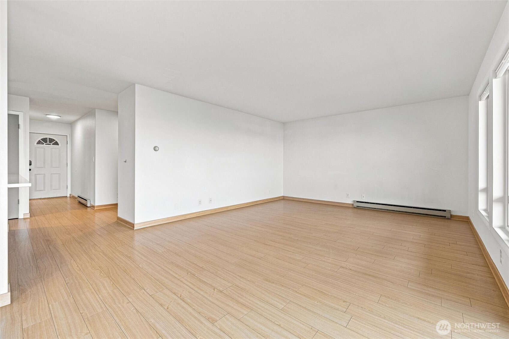 924 N Garden Street 203 Property Photo 3