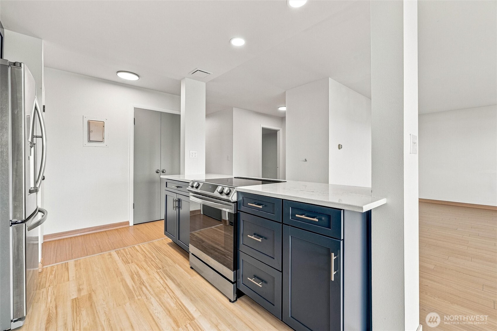 924 N Garden Street 203 Property Photo 7