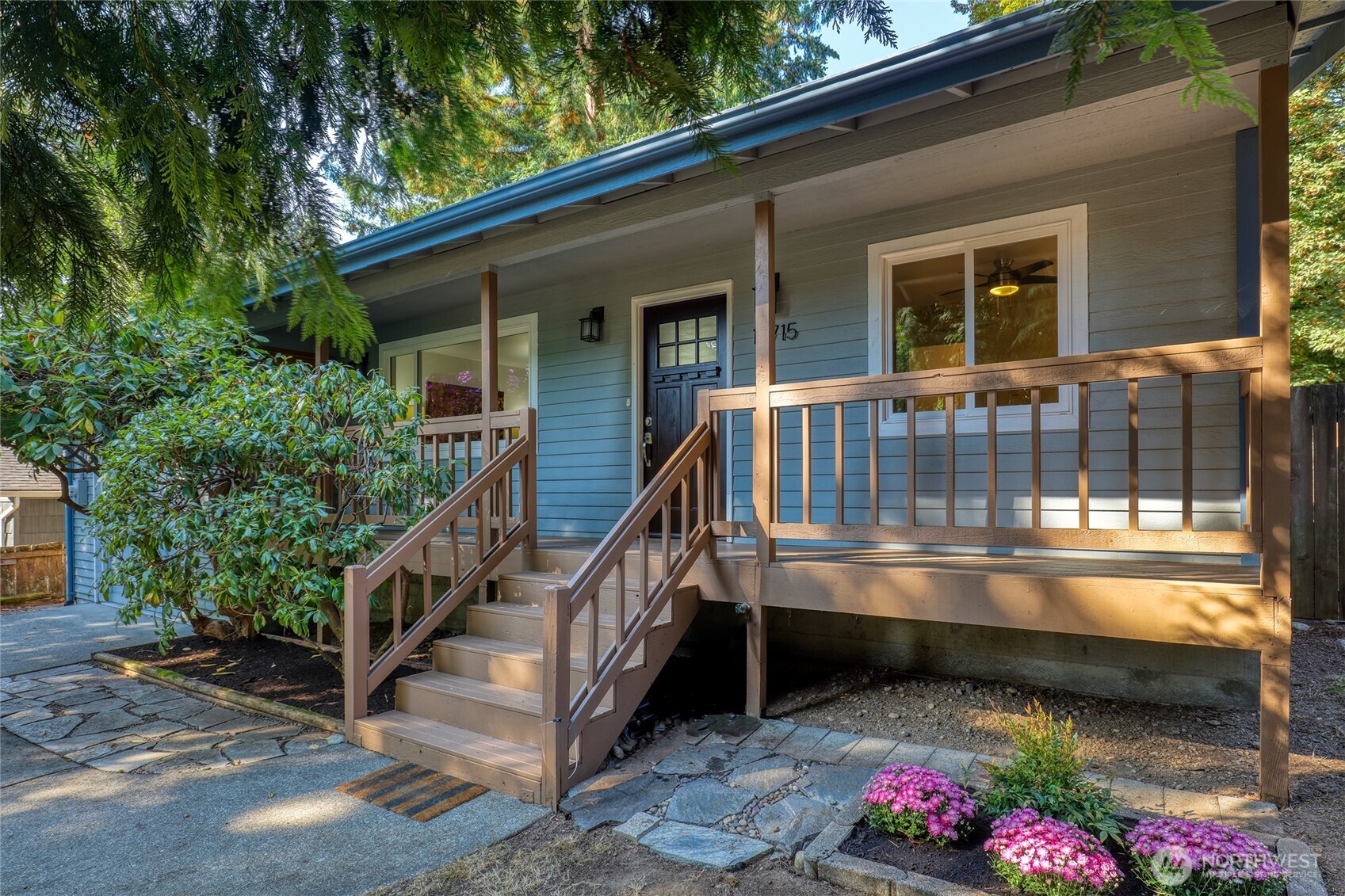 13715 26th Avenue Property Photo 1