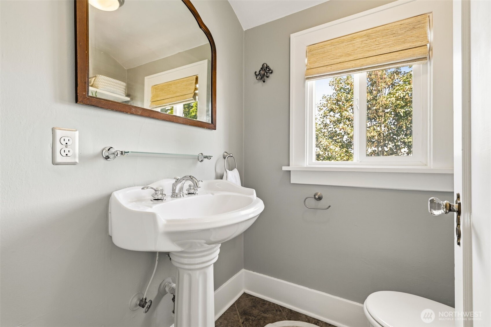 3305 Fawcett Avenue Property Photo 25