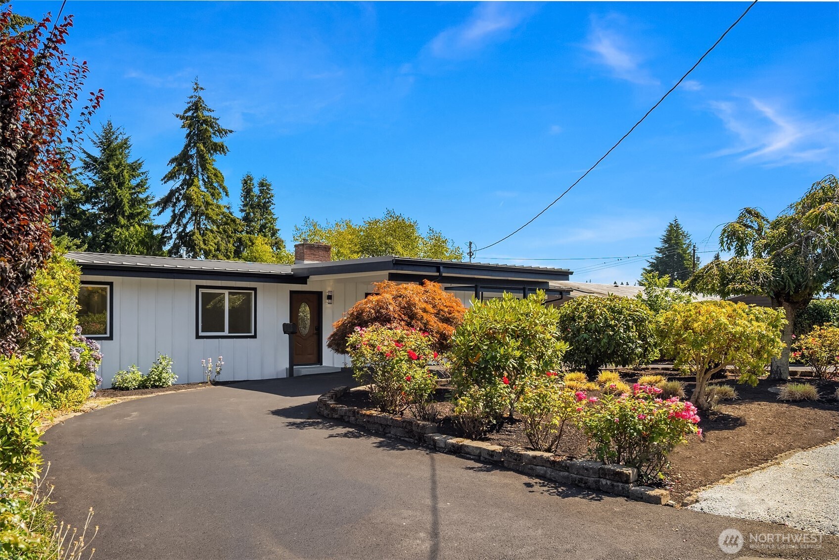 4625 Silvertip Lane Property Photo 3