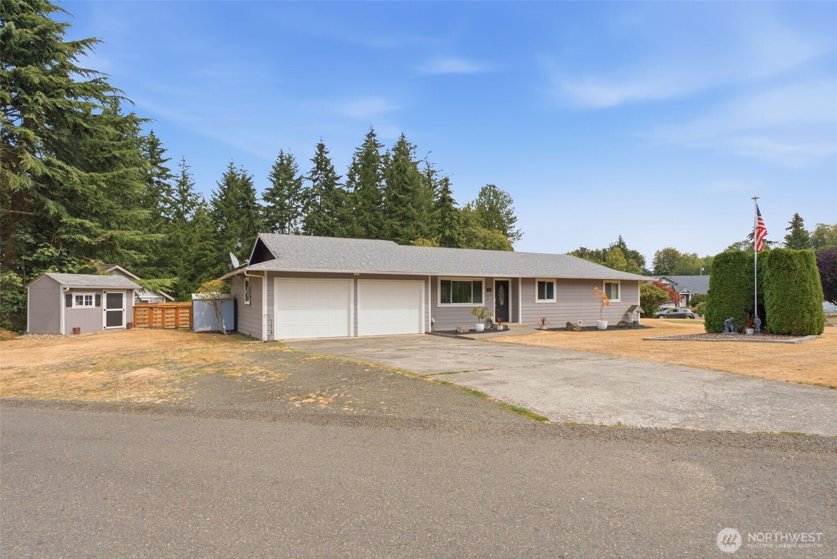3989 Coronet Place Property Photo 3