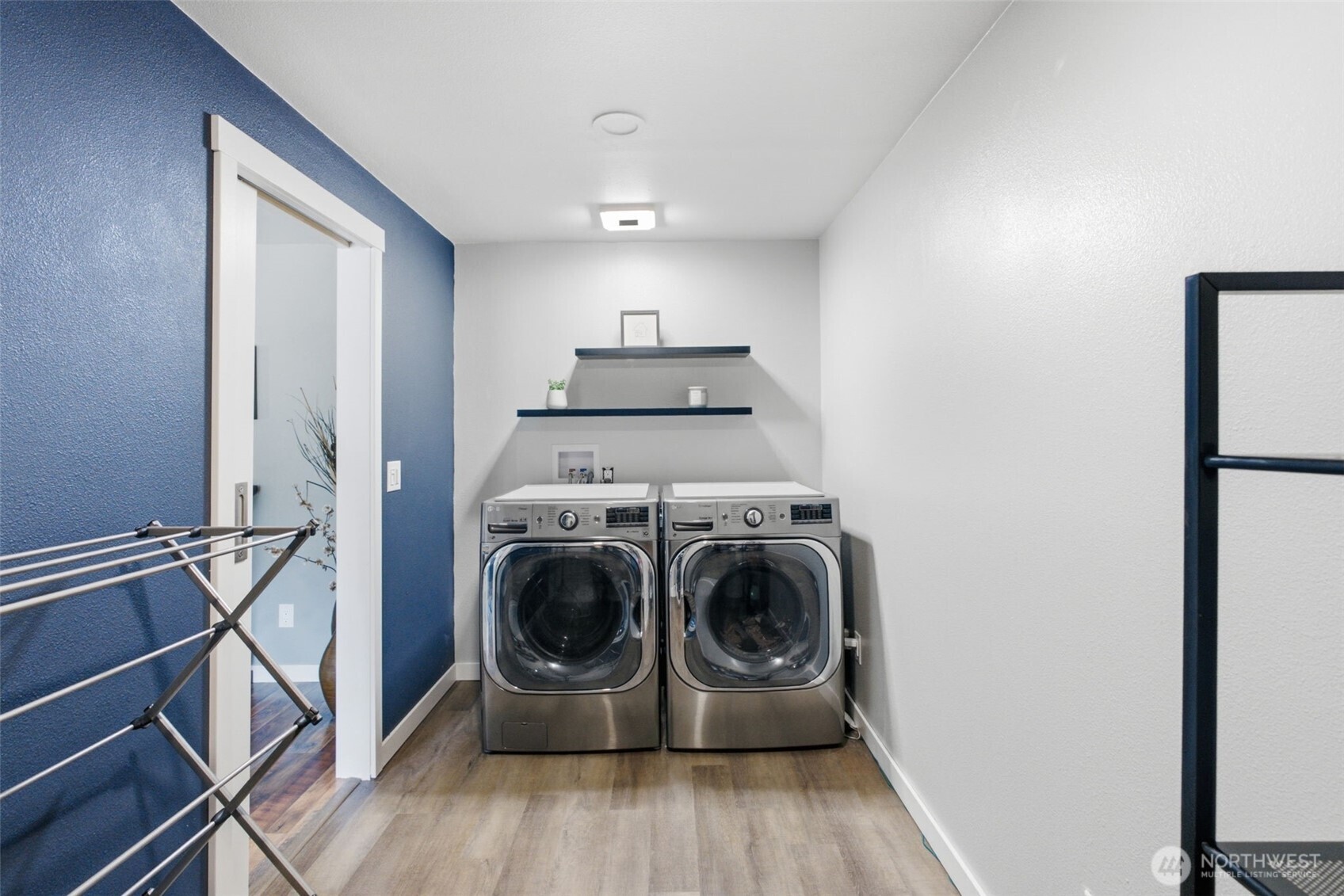 3989 Coronet Place Property Photo 16