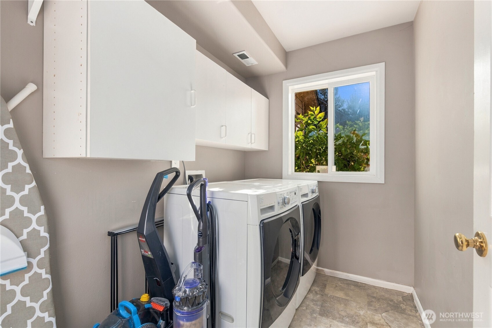 12303 21st Avenue Property Photo 15