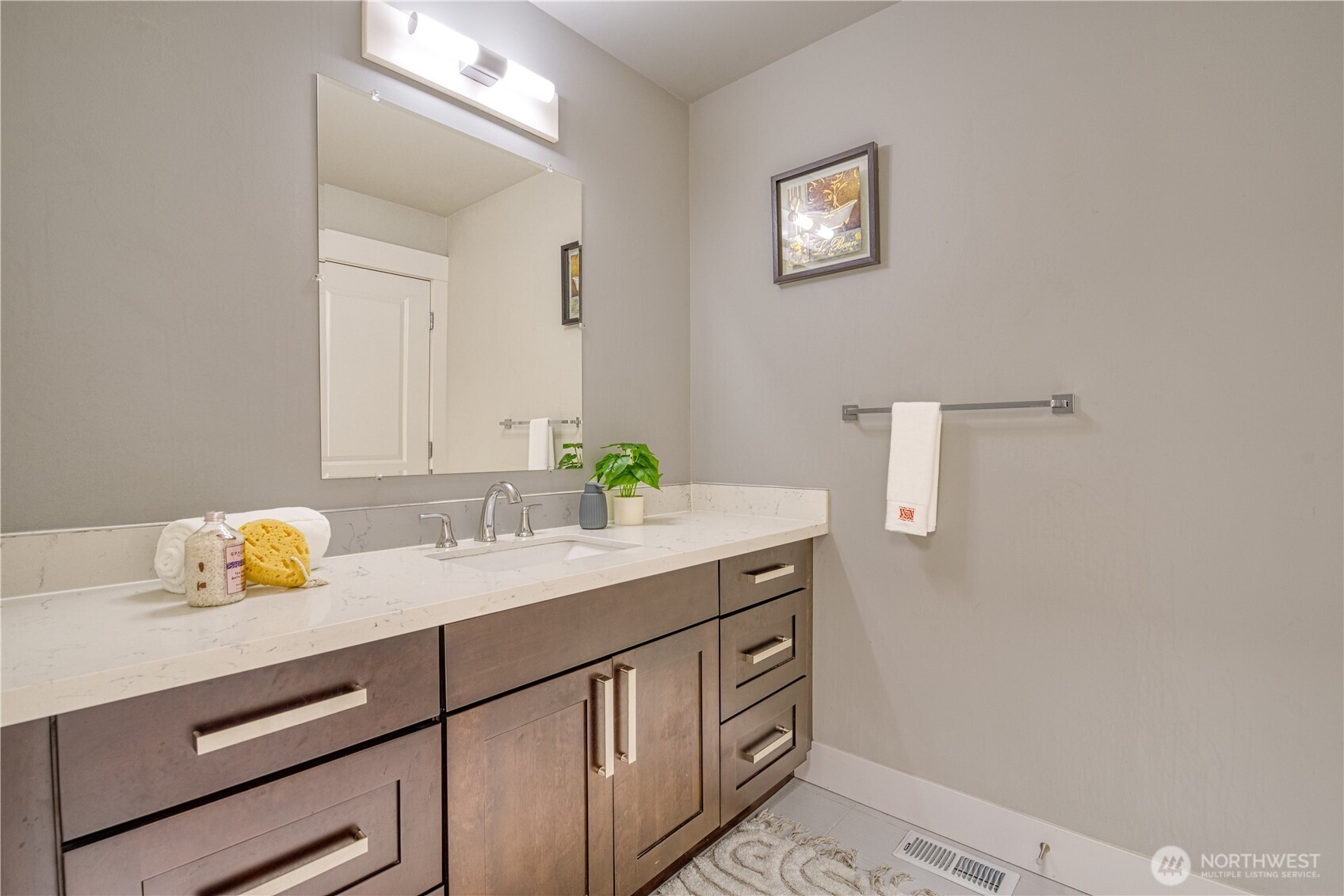 18507 71st Avenue Property Photo 18