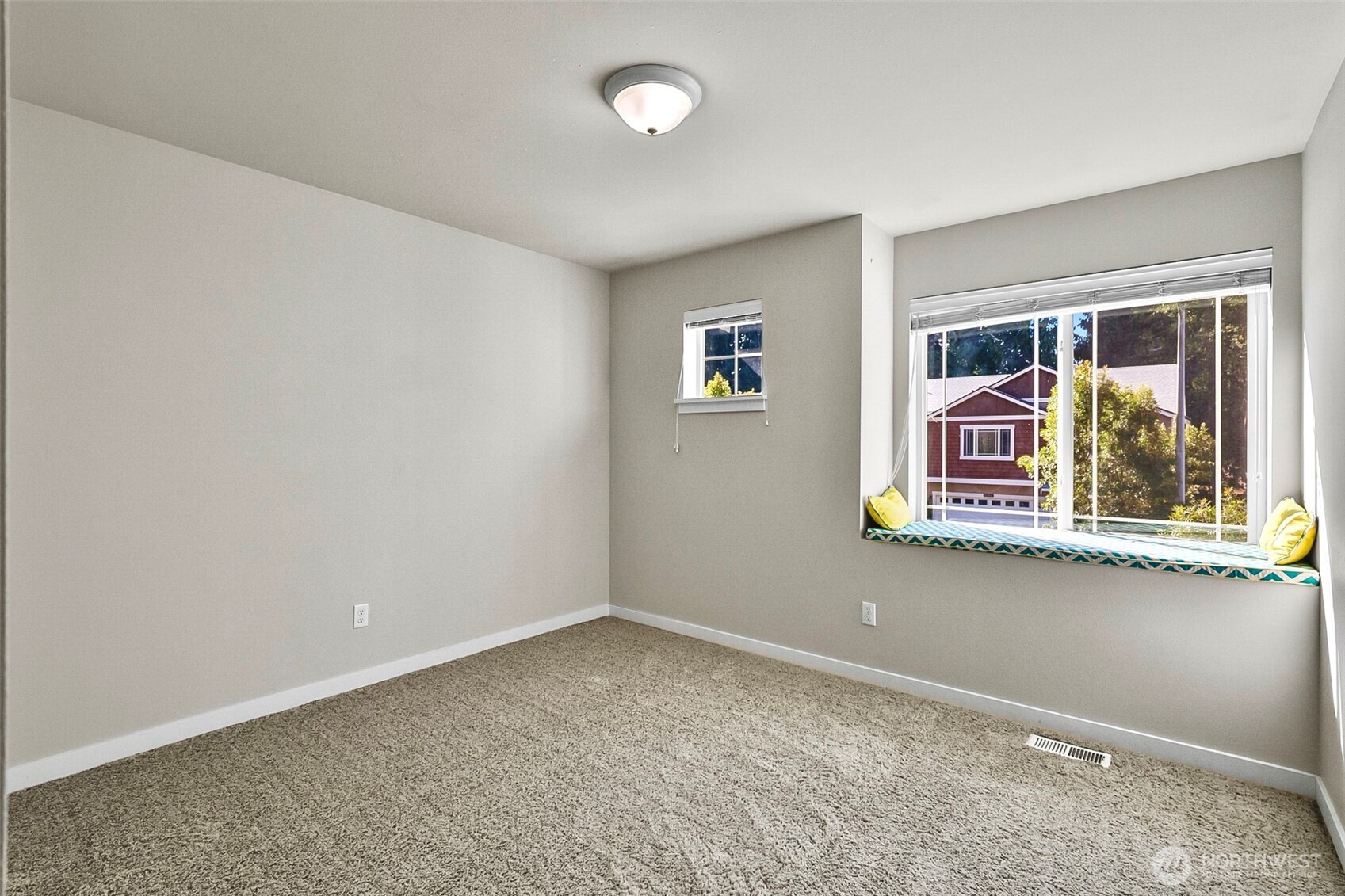 1129 120th Street Property Photo 23