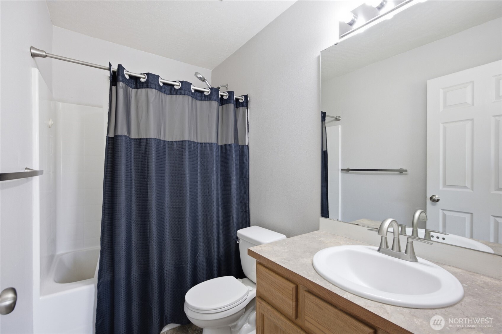 1114 W Luta Street Property Photo 17