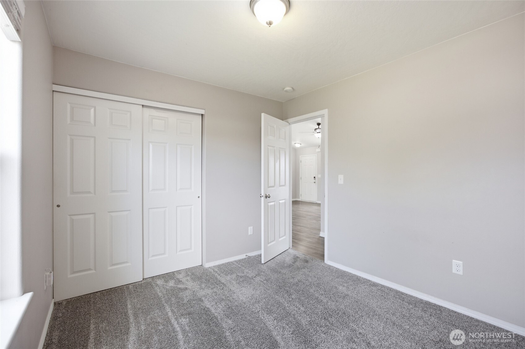 1114 W Luta Street Property Photo 19
