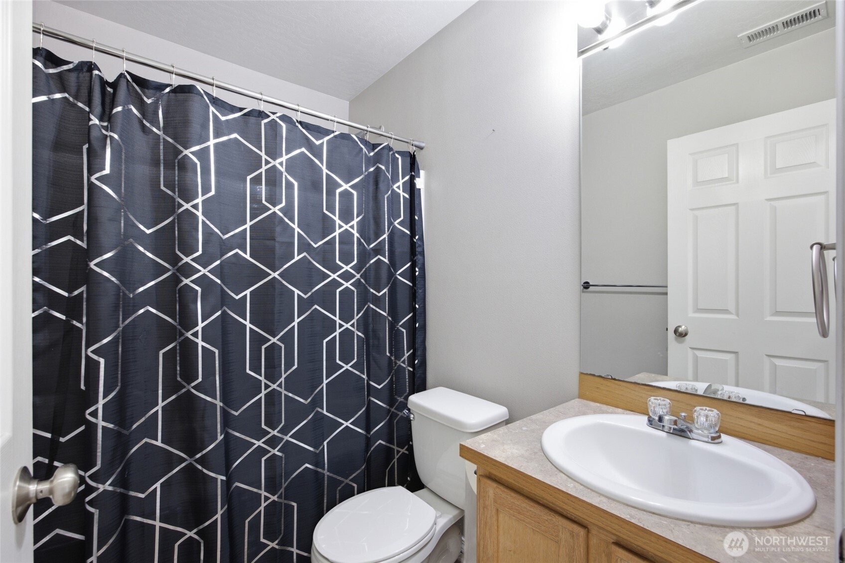 1114 W Luta Street Property Photo 20