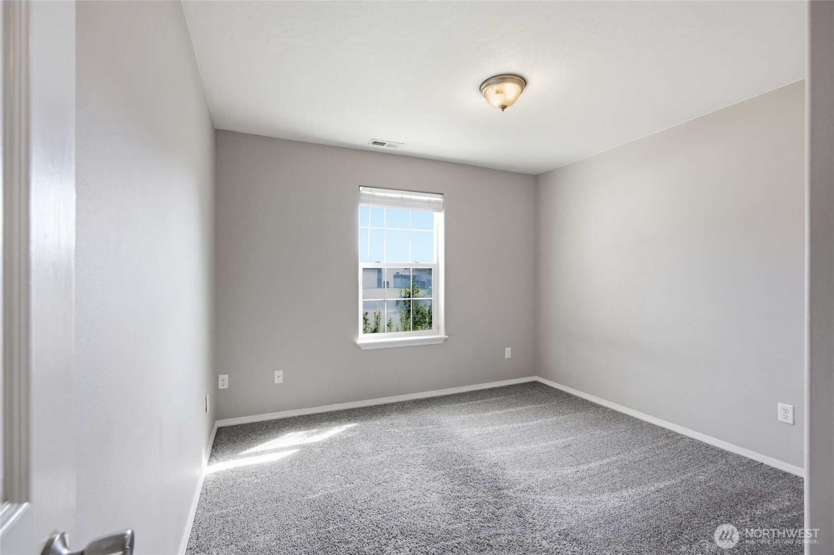 1114 W Luta Street Property Photo 21