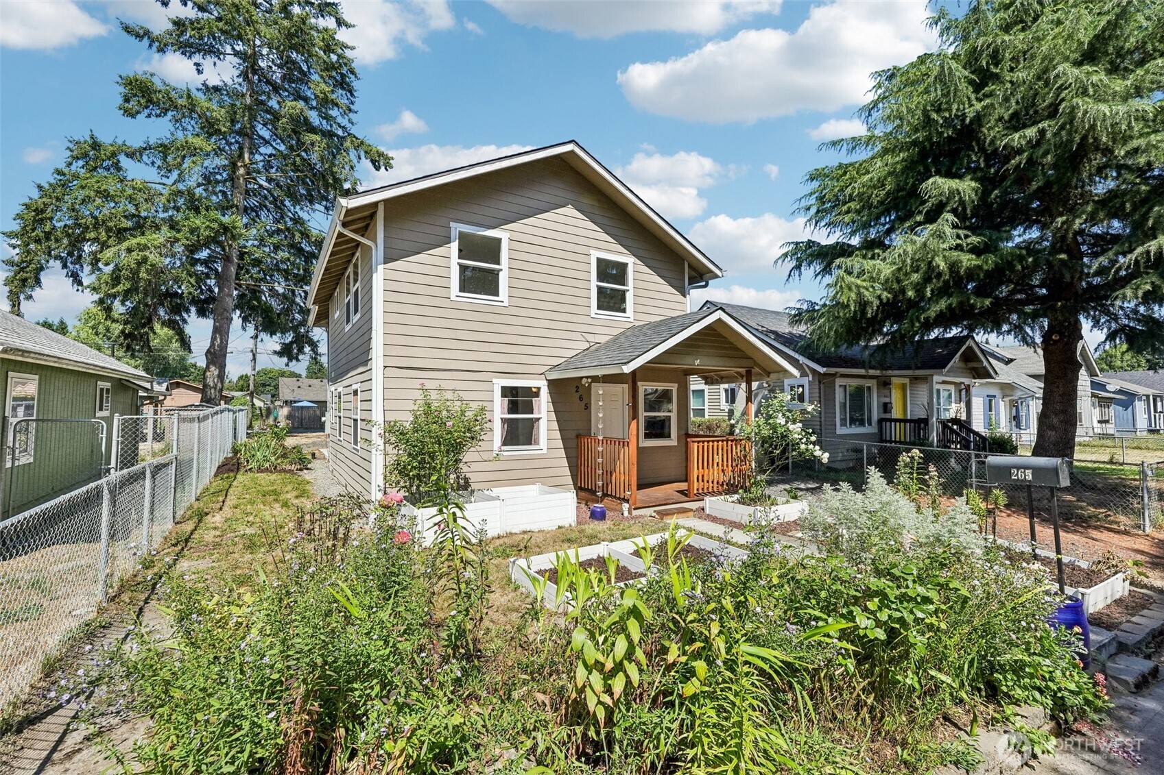 265 17th Avenue Property Photo 4