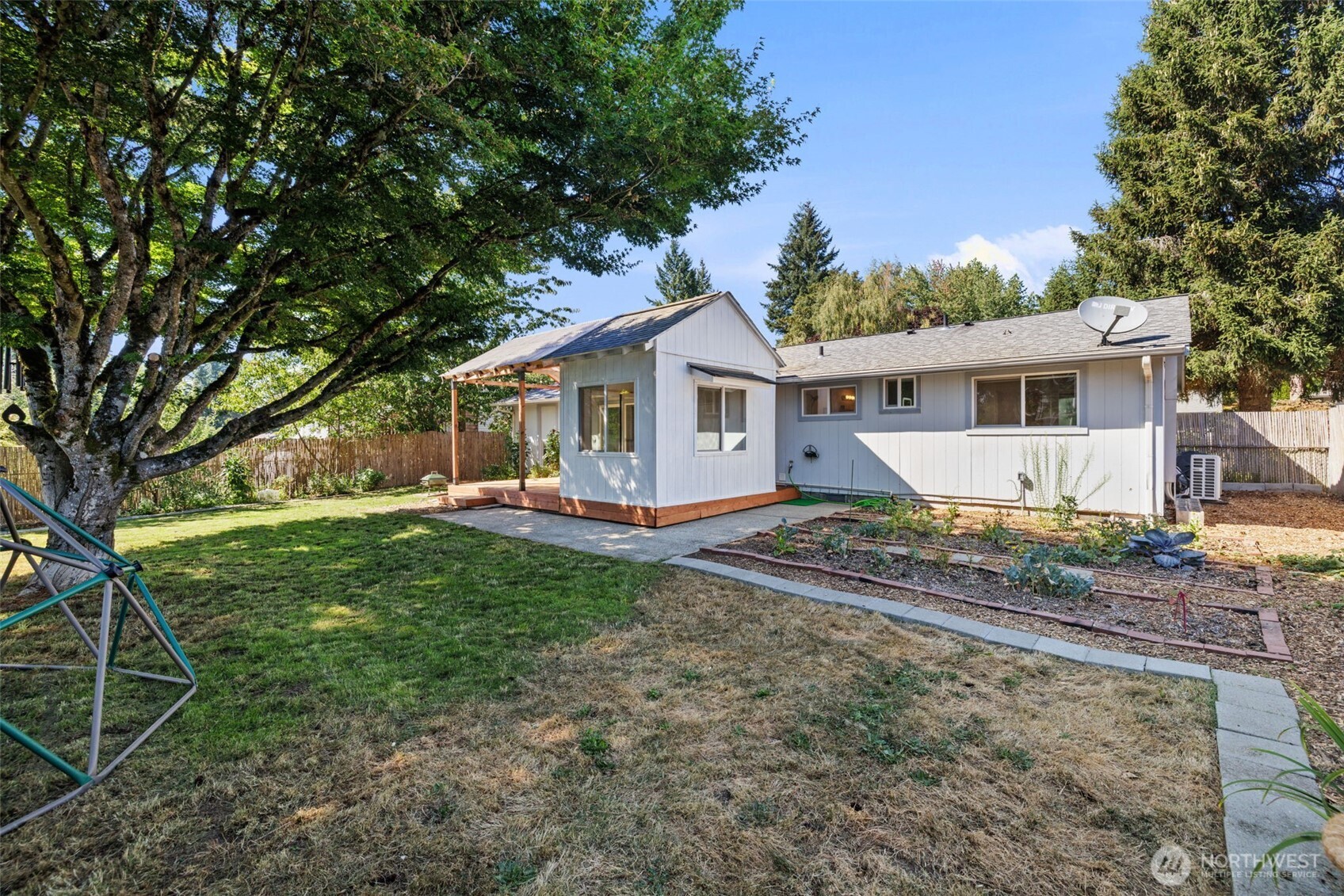 15827 Ne 110th Street Property Photo 33