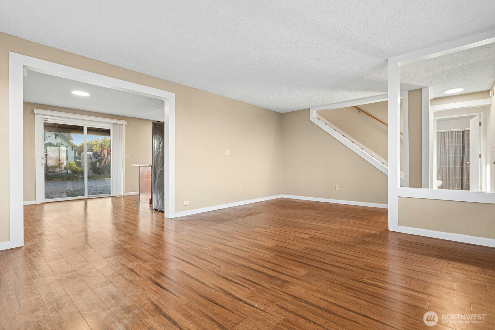 2554 S J Street Property Photo 11