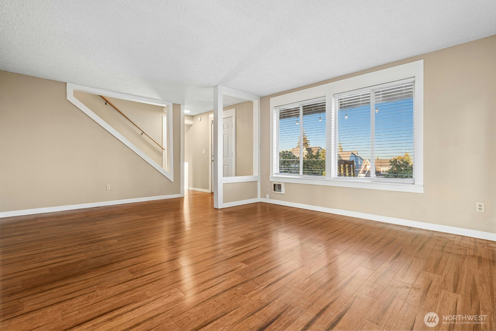 2554 S J Street Property Photo 12