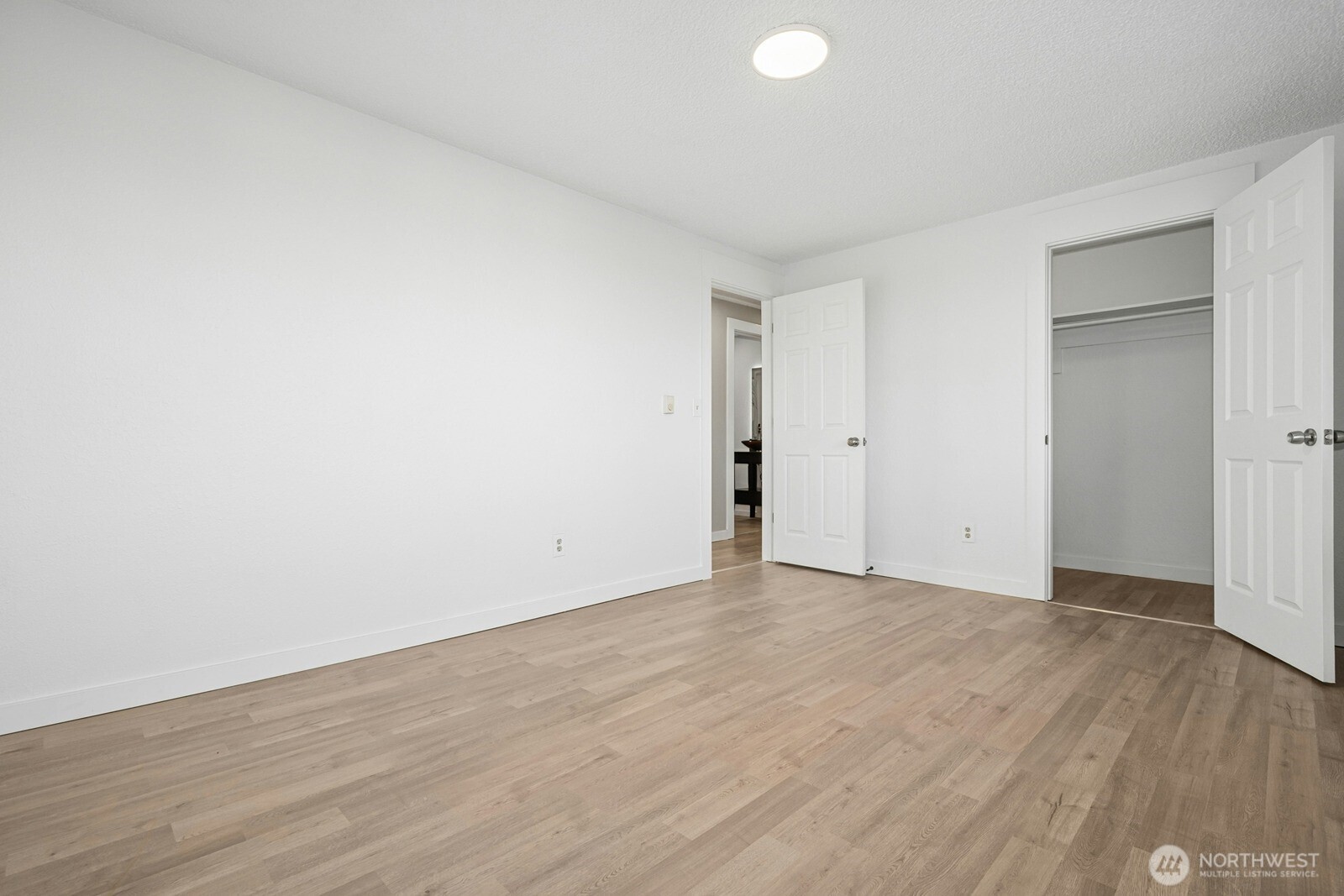 2554 S J Street Property Photo 17