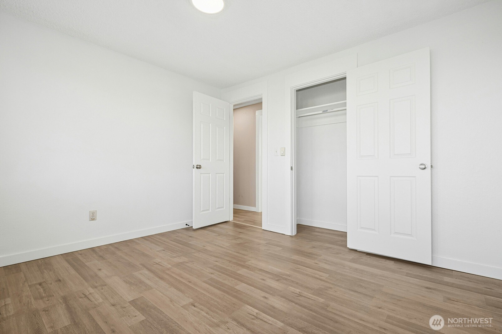 2554 S J Street Property Photo 24