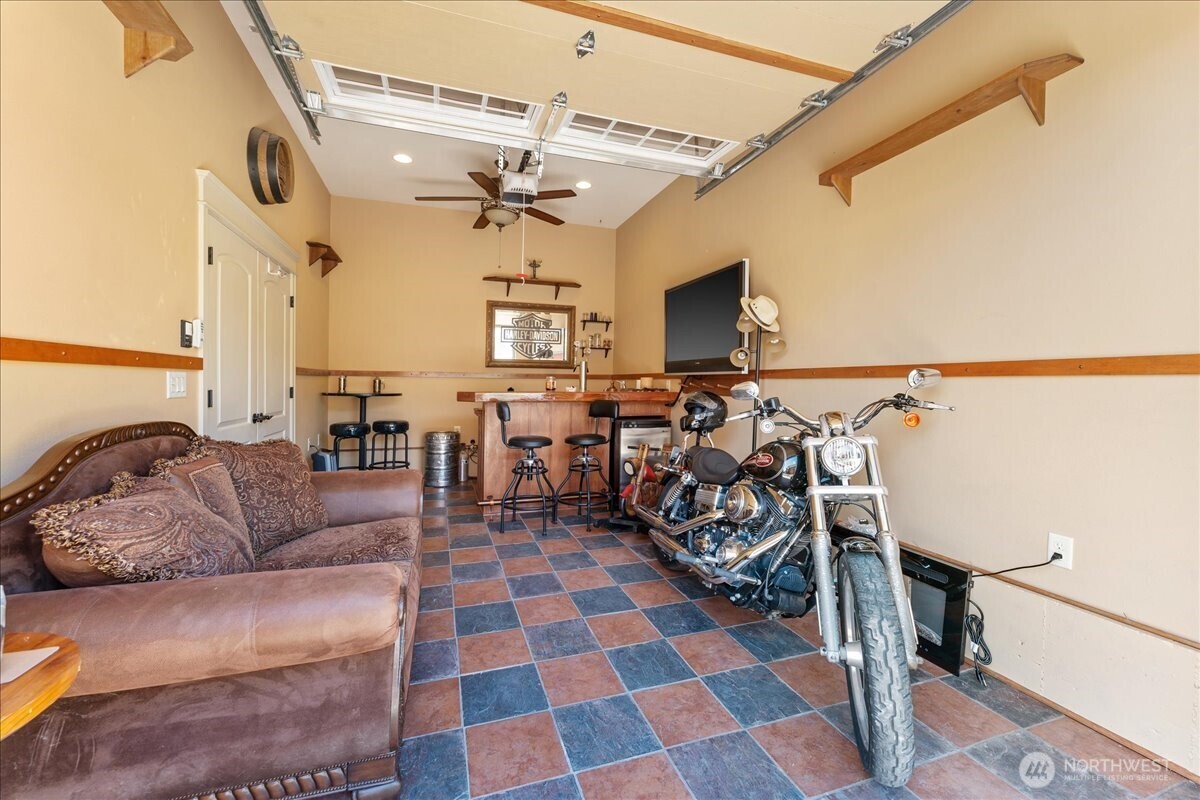 204 Powder Hill Drive Property Photo 39